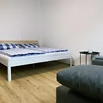 Zahradni 6 *