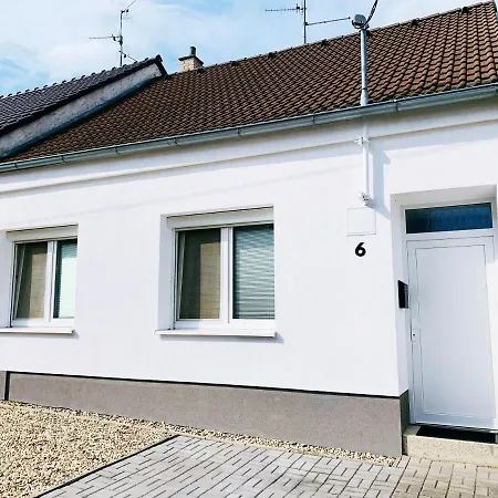 Zahradni 6 * Velké Pavlovice