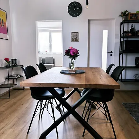 Semesterbostad Zahradni 6