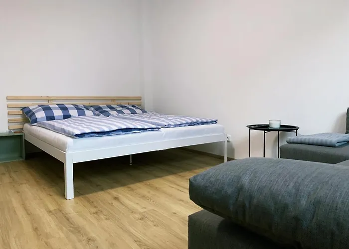 Zahradni 6 *